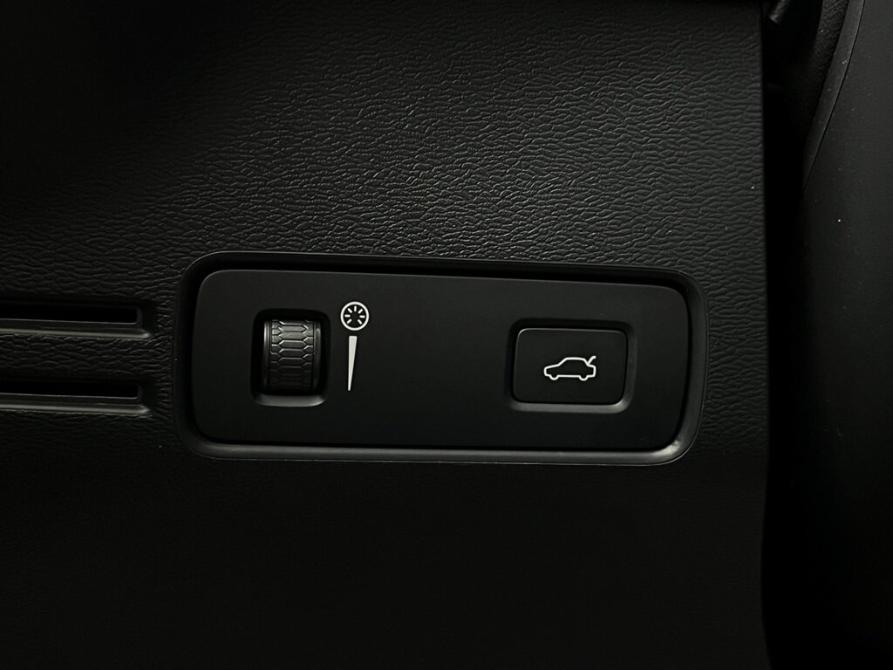 Volvo XC40 I Санкт-Петербург  - изображение 24
