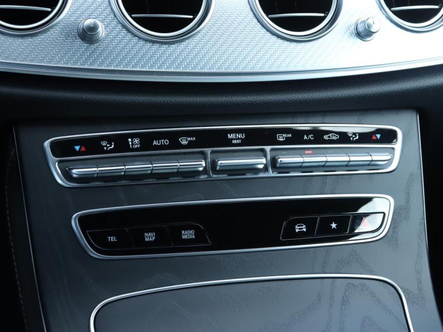 Mercedes-Benz E-Класс V (W213 S213 C238) Рестайлинг Москва  - изображение 24