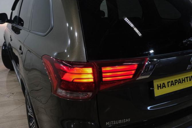 Mitsubishi Outlander III Рестайлинг 2 с пробегом 2015 года, цена 2 049 000 рублей, 166420 км, внедорожник, Автокод Объявления