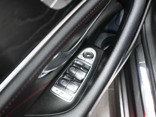 Mercedes-Benz E-Класс AMG V (W213) Рестайлинг с пробегом 2020 года, цена 5 549 900 рублей, 34600 км, седан, Автокод Объявления