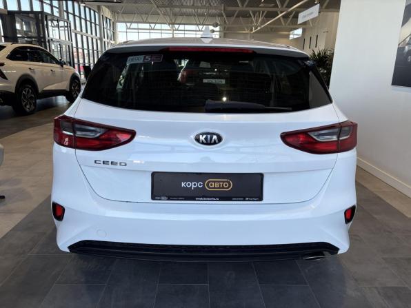 Kia Ceed III с пробегом 2018 года, цена 1 679 000 рублей, 69140 км, универсал, Автокод Объявления