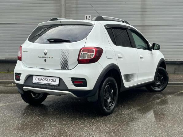 Renault Sandero II Рестайлинг с пробегом 2018 года, цена 799 000 рублей, 188743 км, хэтчбек, Автокод Объявления