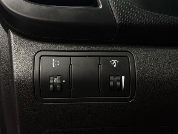 Hyundai Solaris I с пробегом 2011 года, цена 869 900 рублей, 182710 км, седан, Автокод Объявления
