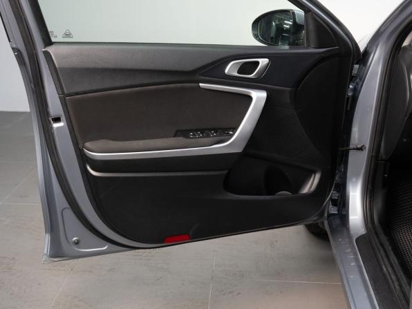 Kia Ceed III с пробегом 2018 года, цена 1 630 000 рублей, 142026 км, хэтчбек, Автокод Объявления
