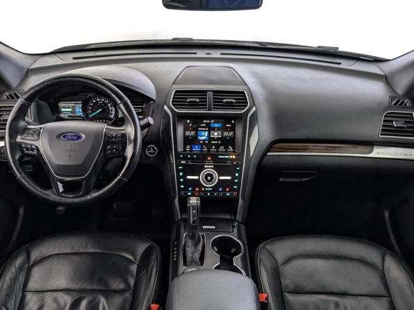 Ford Explorer V Рестайлинг с пробегом 2017 года, цена 2 610 000 рублей, 147837 км, внедорожник, Автокод Объявления