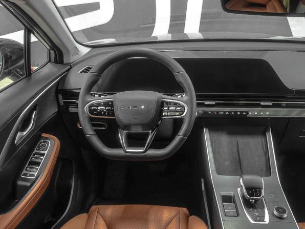 Omoda C5 I с пробегом 2023 года, цена 1 869 900 рублей, 40000 км, внедорожник, Автокод Объявления