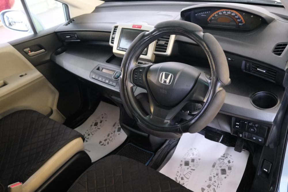 Honda Freed I Омск  - изображение 9