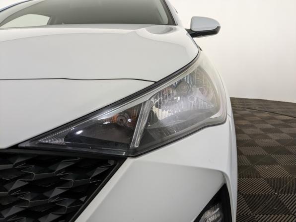 Hyundai Solaris II Рестайлинг с пробегом 2021 года, цена 1 595 000 рублей, 51342 км, седан, Автокод Объявления
