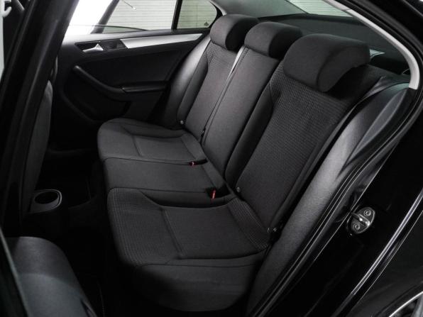 Volkswagen Jetta VI Рестайлинг с пробегом 2015 года, цена 1 399 000 рублей, 129735 км, седан, Автокод Объявления