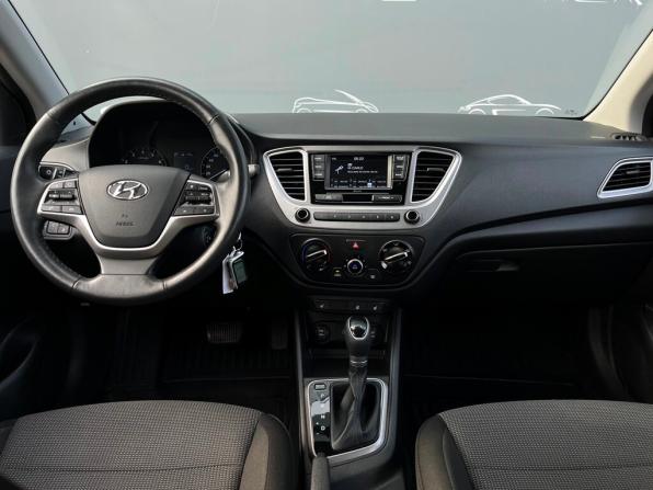 Hyundai Solaris II с пробегом 2019 года, цена 1 353 300 рублей, 128653 км, седан, Автокод Объявления