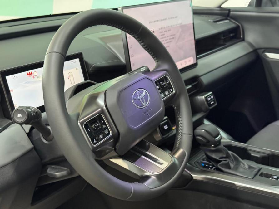Toyota RAV4 VI (XA60) Набережные Челны  - изображение 10
