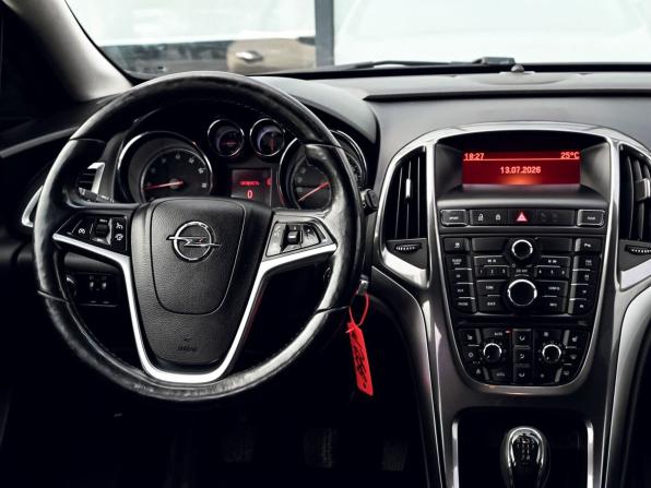 Opel Astra J с пробегом 2012 года, цена 729 000 рублей, 142224 км, хэтчбек, Автокод Объявления