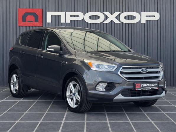 Ford Kuga II Рестайлинг с пробегом 2016 года, цена 1 647 000 рублей, 97442 км, внедорожник, Автокод Объявления