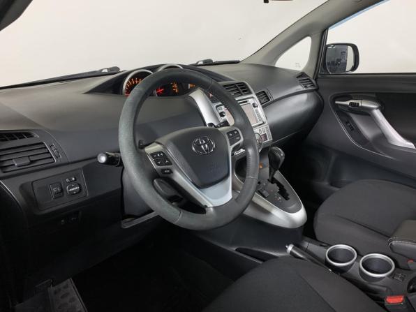 Toyota Verso I с пробегом 2012 года, цена 808 000 рублей, 343147 км, компактвэн, Автокод Объявления