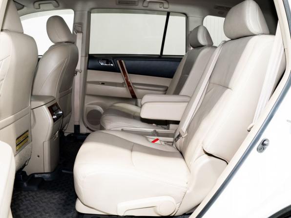 Toyota Highlander II (XU40) Рестайлинг с пробегом 2011 года, цена 2 300 000 рублей, 182650 км, внедорожник, Автокод Объявления