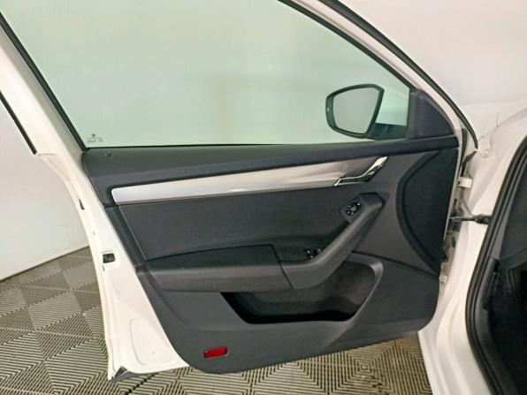 Skoda Octavia III (A7) с пробегом 2014 года, цена 799 000 рублей, 137000 км, лифтбек, Автокод Объявления