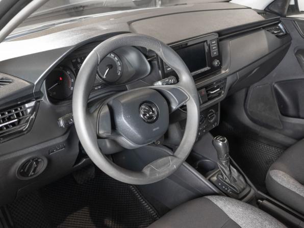 Skoda Rapid II с пробегом 2020 года, цена 1 250 000 рублей, 142000 км, лифтбек, Автокод Объявления