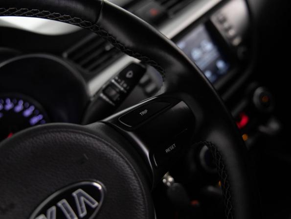 Kia Rio IV с пробегом 2018 года, цена 1 069 000 рублей, 137948 км, седан, Автокод Объявления