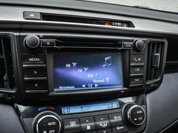 Toyota RAV4 IV (XA40) Рестайлинг с пробегом 2016 года, цена 1 919 000 рублей, 157501 км, внедорожник, Автокод Объявления