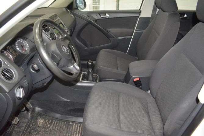 Volkswagen Tiguan I Рестайлинг с пробегом 2012 года, цена 989 000 рублей, 244000 км, внедорожник, Автокод Объявления