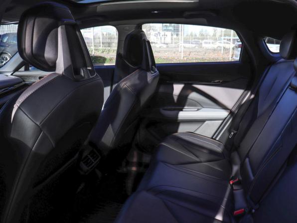 Changan UNI-V I с пробегом 2023 года, цена 2 159 000 рублей, 42445 км, лифтбек, Автокод Объявления