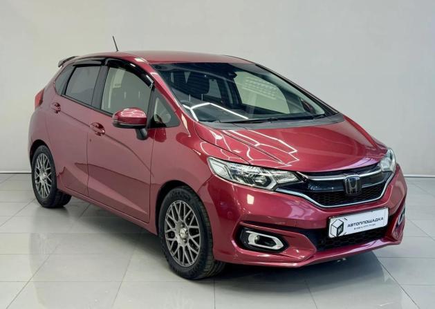 Honda Fit III Рестайлинг с пробегом 2018 года, цена 1 019 000 рублей, 60696 км, хэтчбек, Автокод Объявления