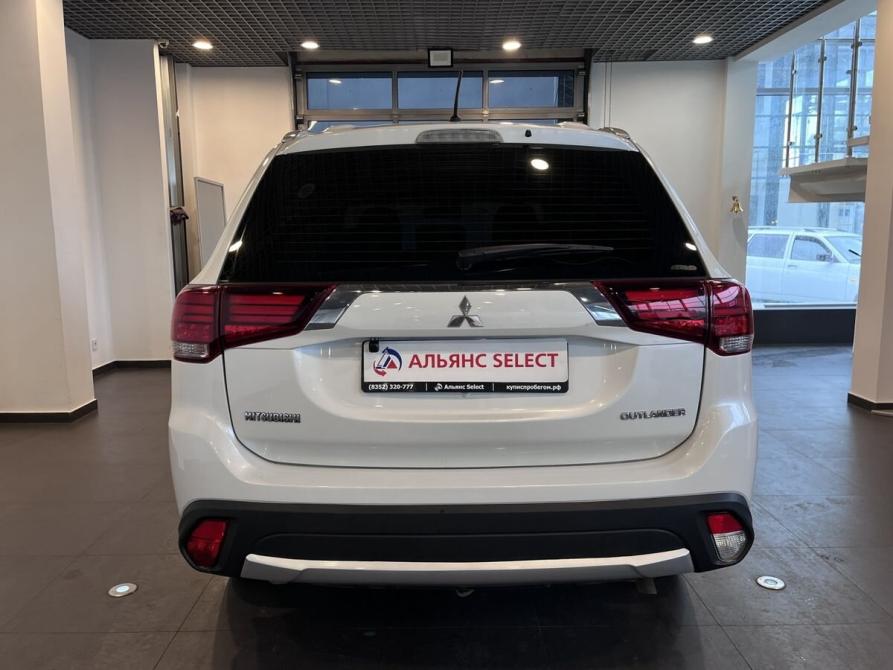 Mitsubishi Outlander III Рестайлинг Чебоксары  - изображение 4