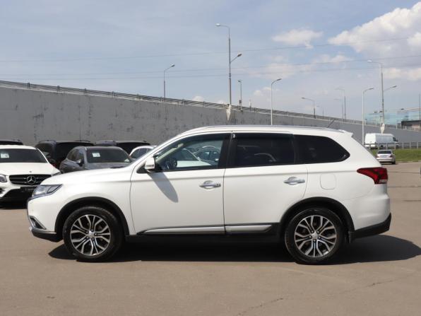 Mitsubishi Outlander III Рестайлинг 2 с пробегом 2016 года, цена 1 600 000 рублей, 262606 км, внедорожник, Автокод Объявления