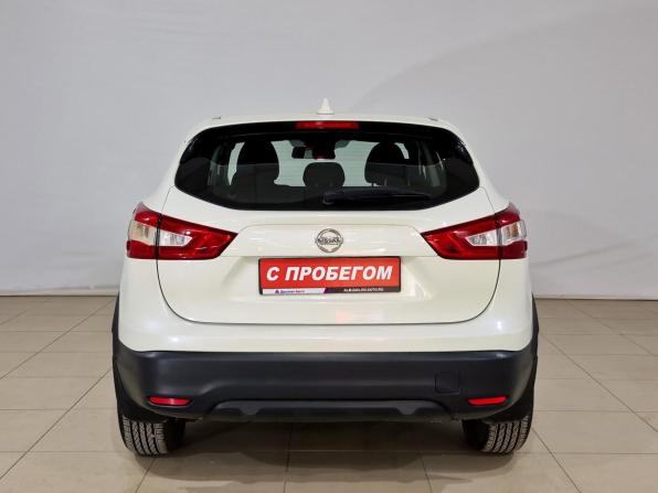 Nissan Qashqai II с пробегом 2017 года, цена 1 400 000 рублей, 180425 км, внедорожник, Автокод Объявления
