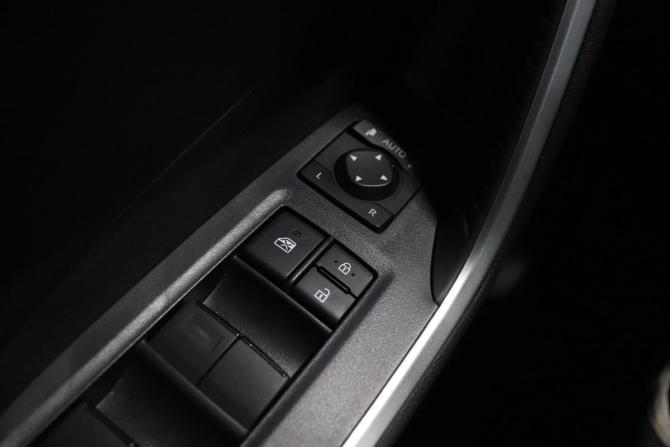 Toyota RAV4 V (XA50) с пробегом 2025 года, цена 4 167 000 рублей, 2189 км, внедорожник, Автокод Объявления