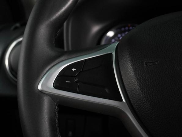 Renault Logan II Рестайлинг с пробегом 2022 года, цена 1 549 000 рублей, 21956 км, седан, Автокод Объявления