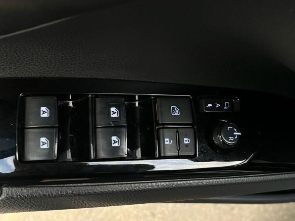 Toyota Camry VIII (XV70) с пробегом 2020 года, цена 2 560 000 рублей, 120461 км, седан, Автокод Объявления