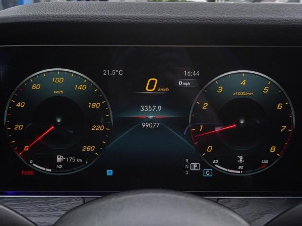 Mercedes-Benz E-Класс V (W213 S213 C238) Рестайлинг с пробегом 2021 года, цена 4 600 000 рублей, 99077 км, седан, Автокод Объявления
