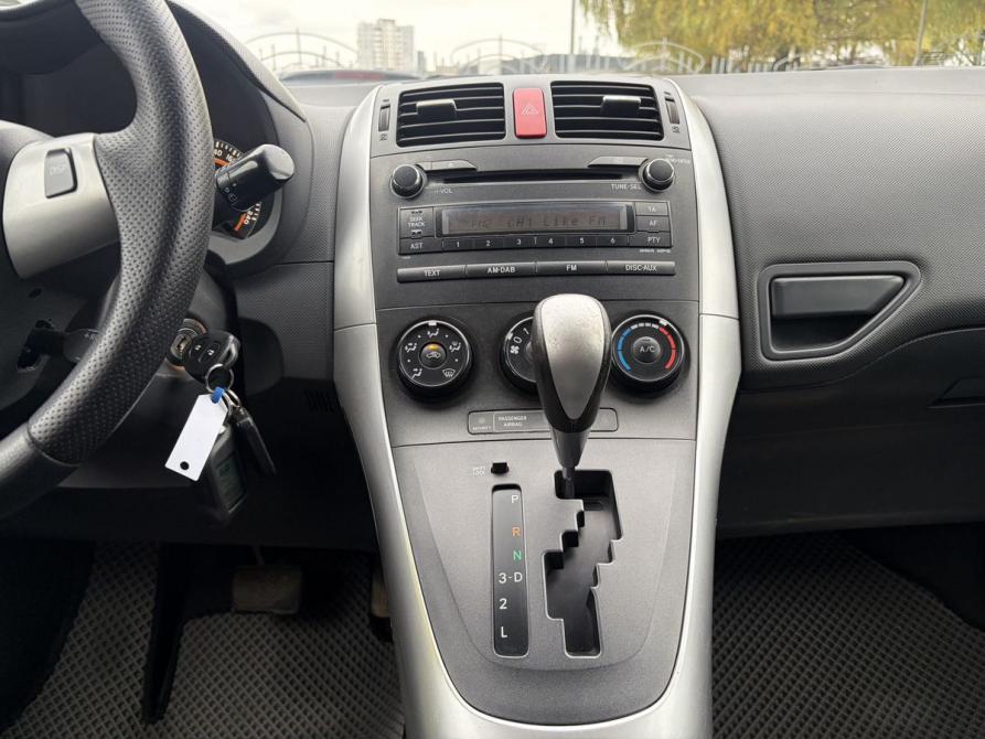 Toyota Auris I Рестайлинг Пермь  - изображение 16
