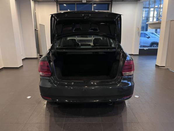 Volkswagen Polo V Рестайлинг с пробегом 2017 года, цена 1 266 000 рублей, 82000 км, седан, Автокод Объявления