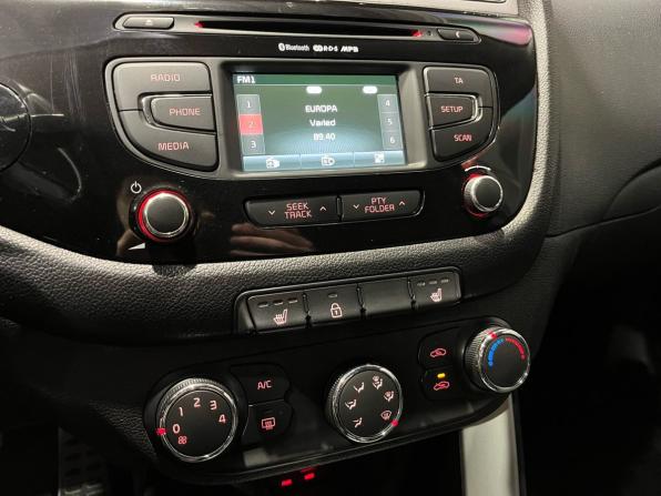 Kia Ceed II с пробегом 2015 года, цена 1 024 000 рублей, 171596 км, хэтчбек, Автокод Объявления