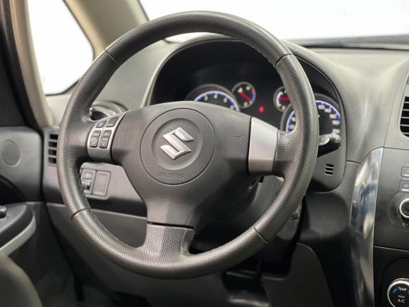 Suzuki SX4 I (Classic) Рестайлинг с пробегом 2011 года, цена 839 000 рублей, 204000 км, хэтчбек, Автокод Объявления