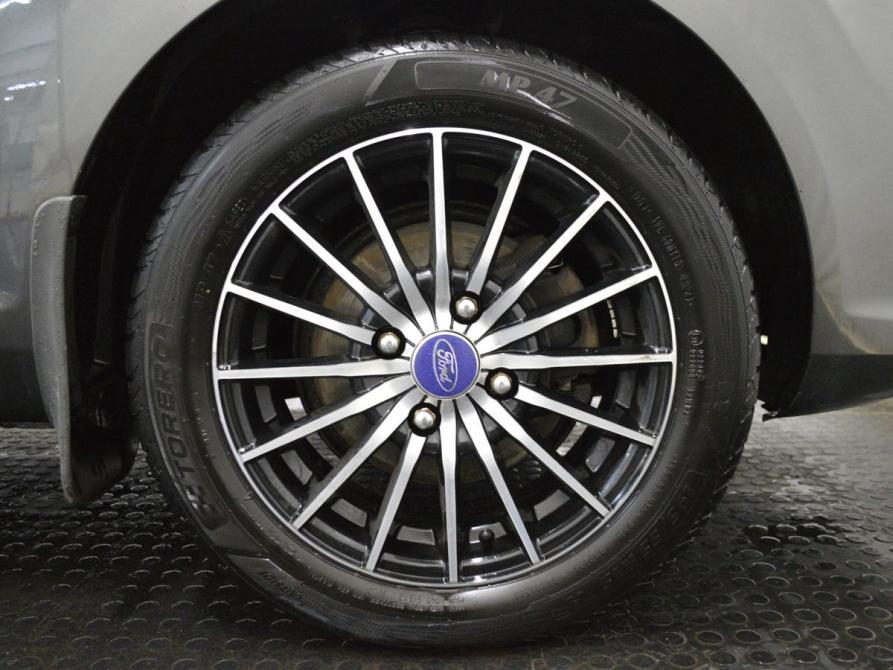 Ford Fiesta Mk6 Рестайлинг Санкт-Петербург  - изображение 9