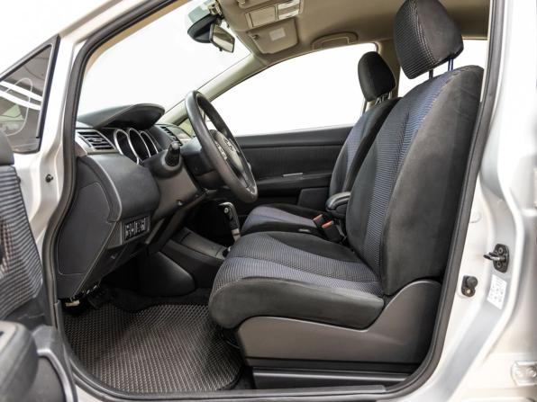 Nissan Tiida I Рестайлинг с пробегом 2011 года, цена 798 000 рублей, 125771 км, хэтчбек, Автокод Объявления