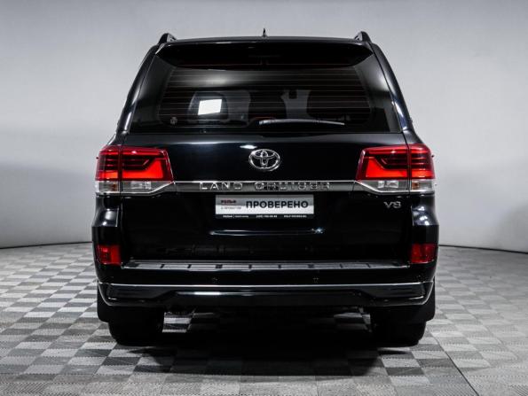 Toyota Land Cruiser 200 Series Рестайлинг 2 с пробегом 2017 года, цена 8 300 000 рублей, 83807 км, внедорожник, Автокод Объявления