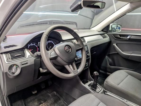 Skoda Rapid I Рестайлинг с пробегом 2019 года, цена 875 000 рублей, 162718 км, лифтбек, Автокод Объявления