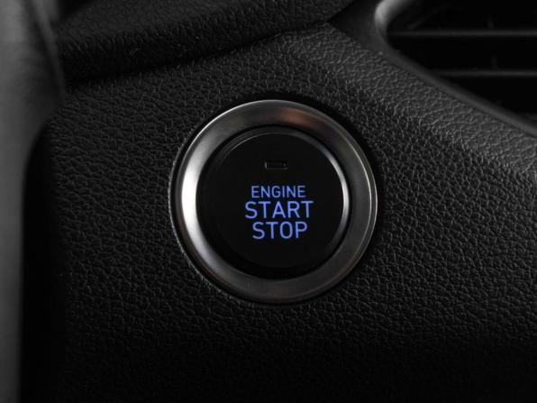 Hyundai i30 III Рестайлинг с пробегом 2019 года, цена 1 594 070 рублей, 98982 км, хэтчбек, Автокод Объявления