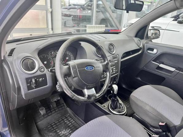 Ford Fusion I Рестайлинг с пробегом 2008 года, цена 264 000 рублей, 290000 км, хэтчбек, Автокод Объявления