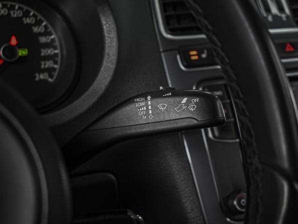 Volkswagen Polo V Рестайлинг с пробегом 2018 года, цена 1 228 000 рублей, 158273 км, седан, Автокод Объявления