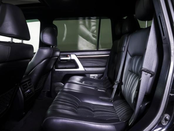 Toyota Land Cruiser 200 Series Рестайлинг 2 с пробегом 2018 года, цена 7 000 000 рублей, 145222 км, внедорожник, Автокод Объявления