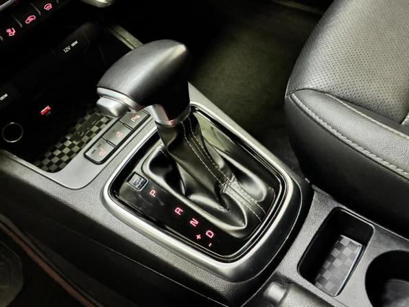 Kia Rio IV Рестайлинг с пробегом 2020 года, цена 1 640 000 рублей, 100000 км, седан, Автокод Объявления