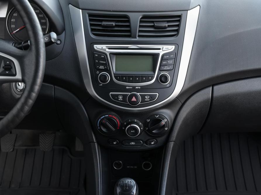 Hyundai Solaris I Москва  - изображение 14