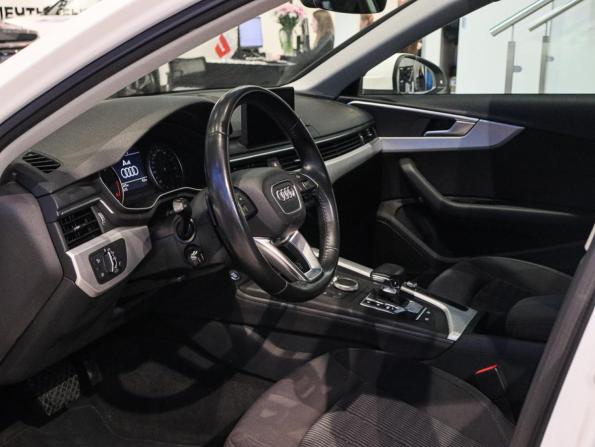 Audi A4 V (B9) с пробегом 2016 года, цена 2 350 000 рублей, 52235 км, седан, Автокод Объявления