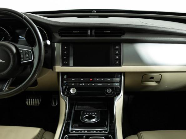 Jaguar XF II с пробегом 2016 года, цена 1 699 700 рублей, 137000 км, седан, Автокод Объявления