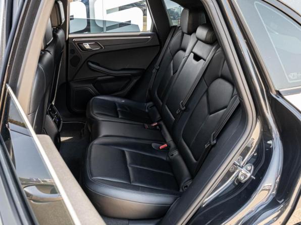 Porsche Macan I с пробегом 2018 года, цена 3 299 000 рублей, 93649 км, внедорожник, Автокод Объявления